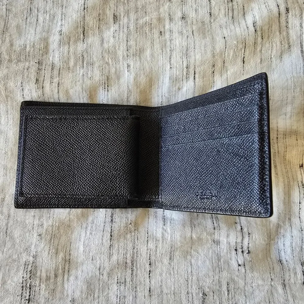 NWOT Coach Black Crossgrain Leather 3-in-1 Wallet